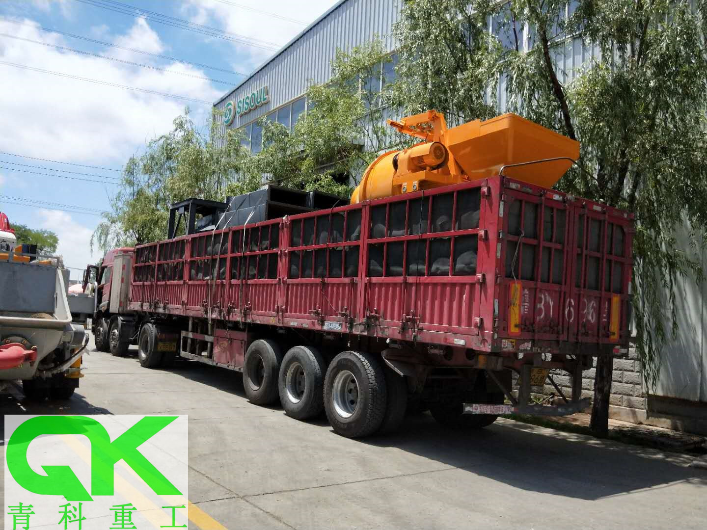 搅拌拖泵、混凝土泵、青科重工、细石泵、湿喷台车