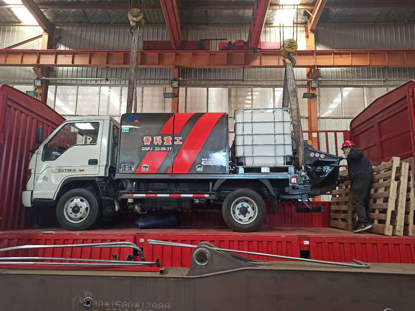 混凝土泵 湿喷台车 湿喷机 混凝土泵 湿喷台车 湿喷机