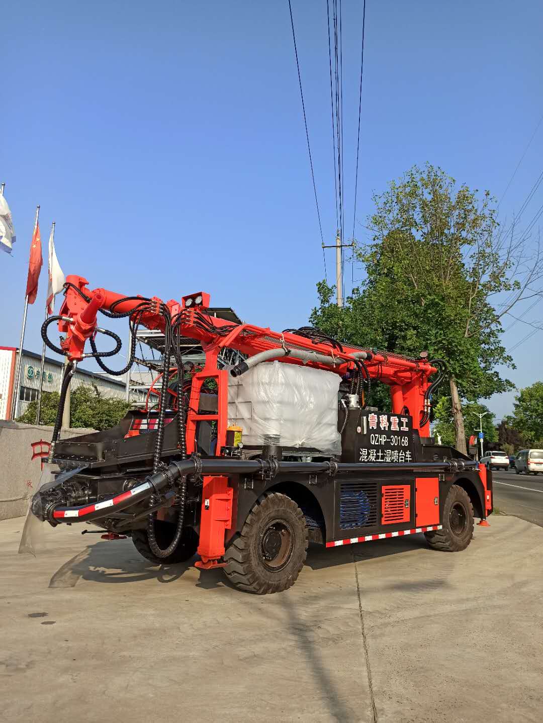 混凝土泵 湿喷台车 湿喷机 混凝土泵 湿喷台车 湿喷机