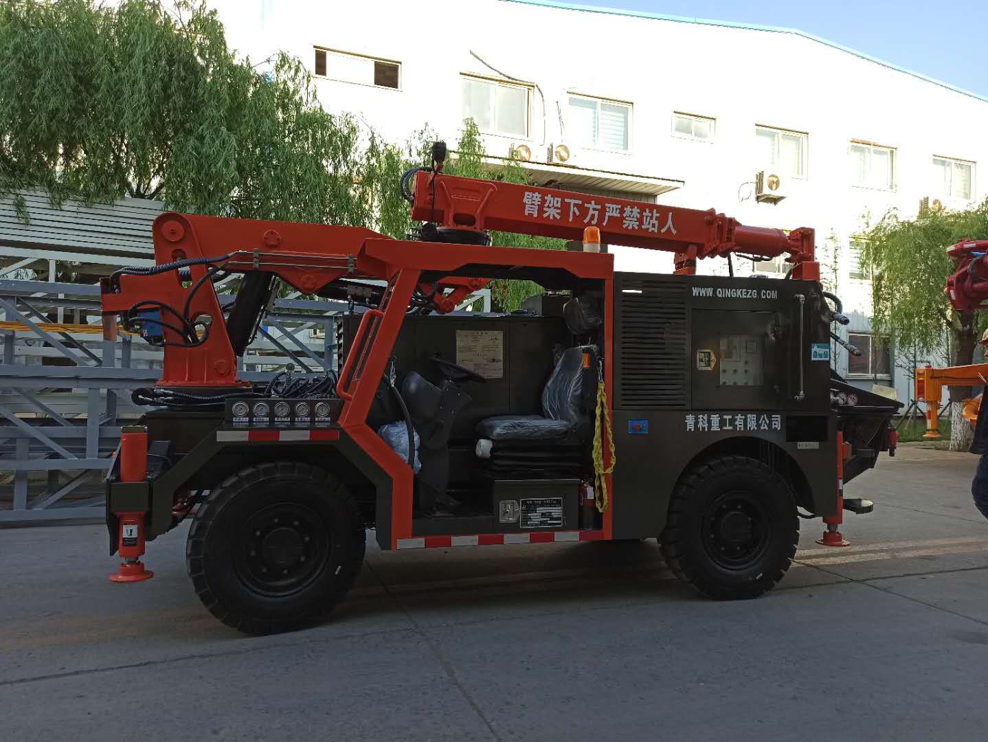 混凝土泵 青科重工 湿喷台车