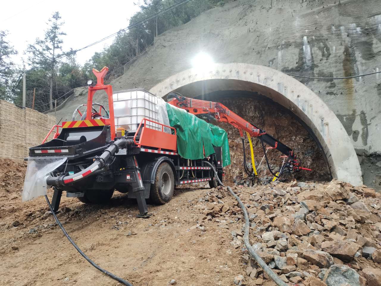 混凝土泵 青科重工 湿喷台车