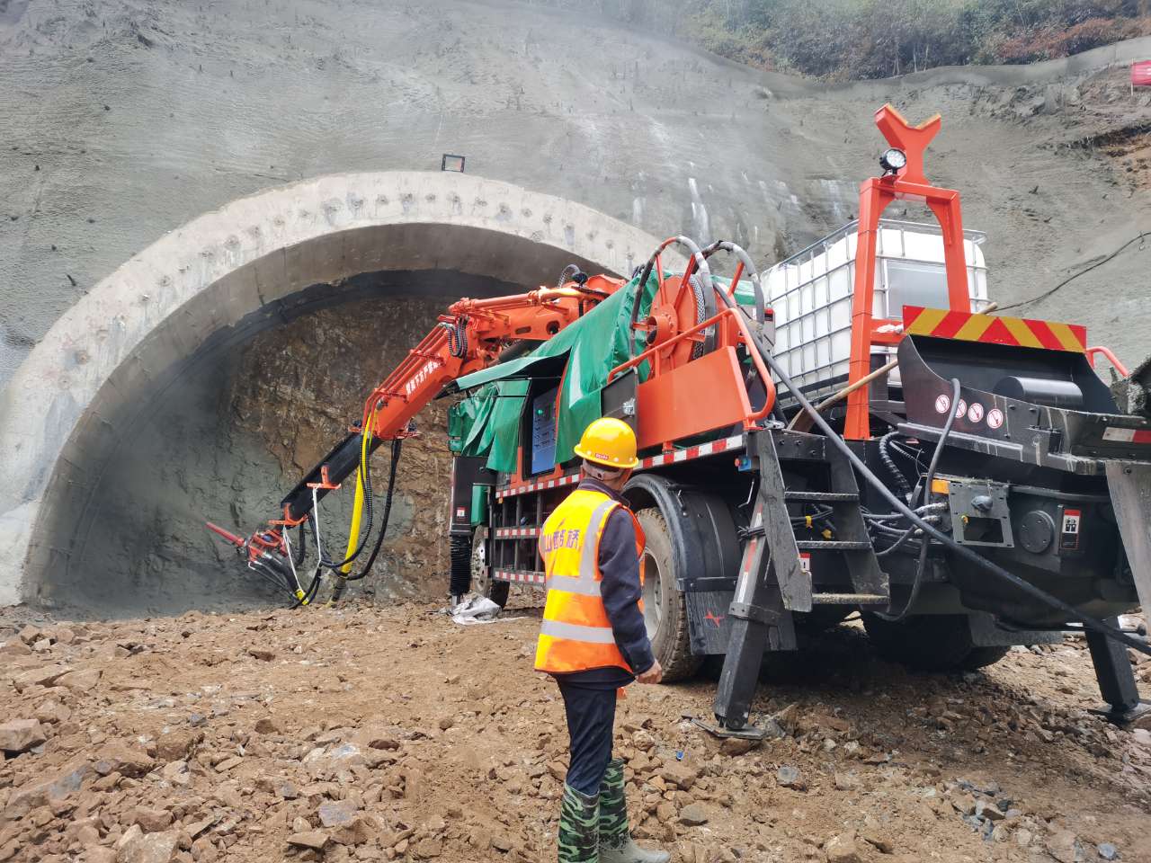 混凝土泵 青科重工 湿喷台车