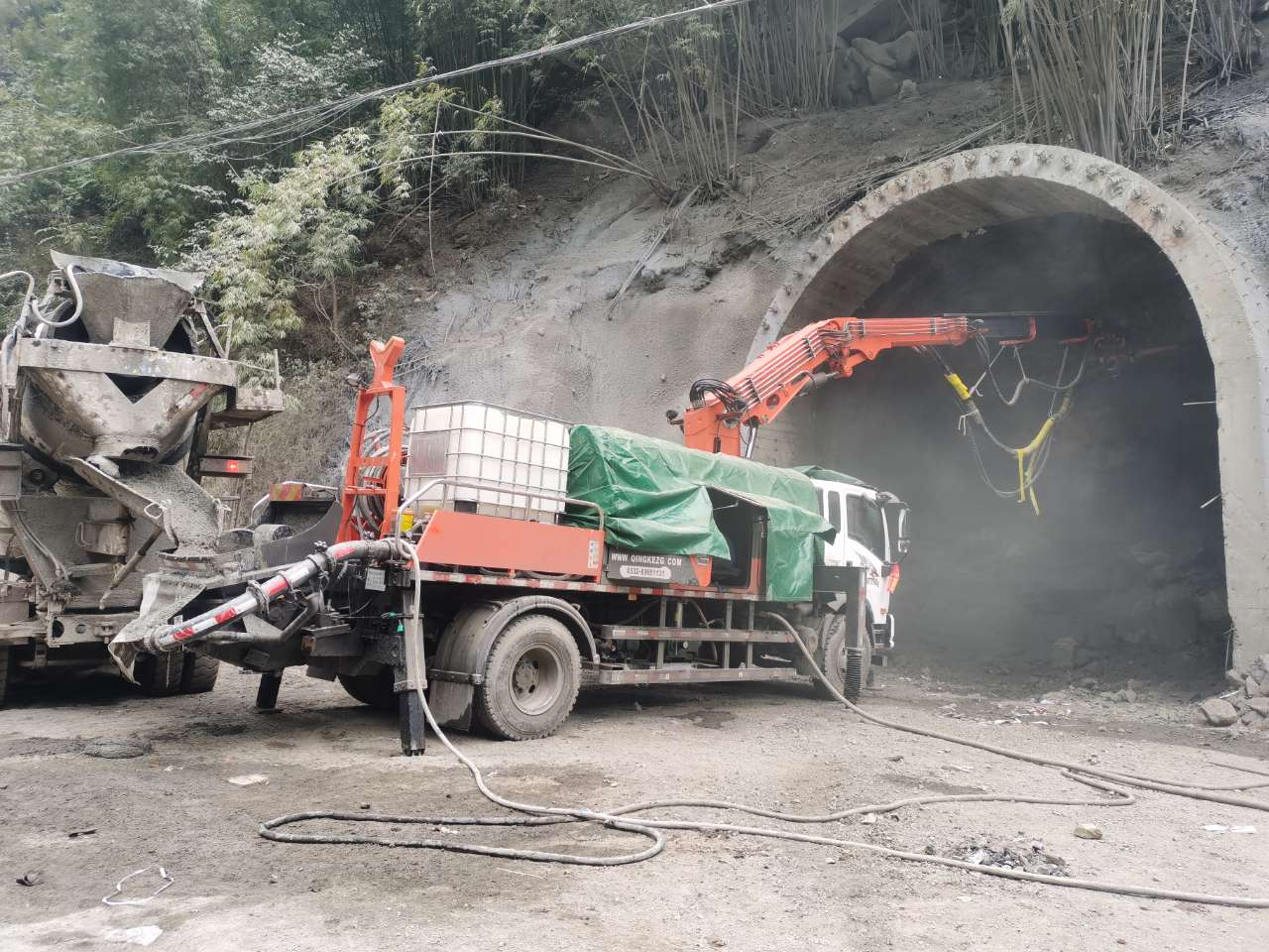 混凝土泵 湿喷台车 青科重工