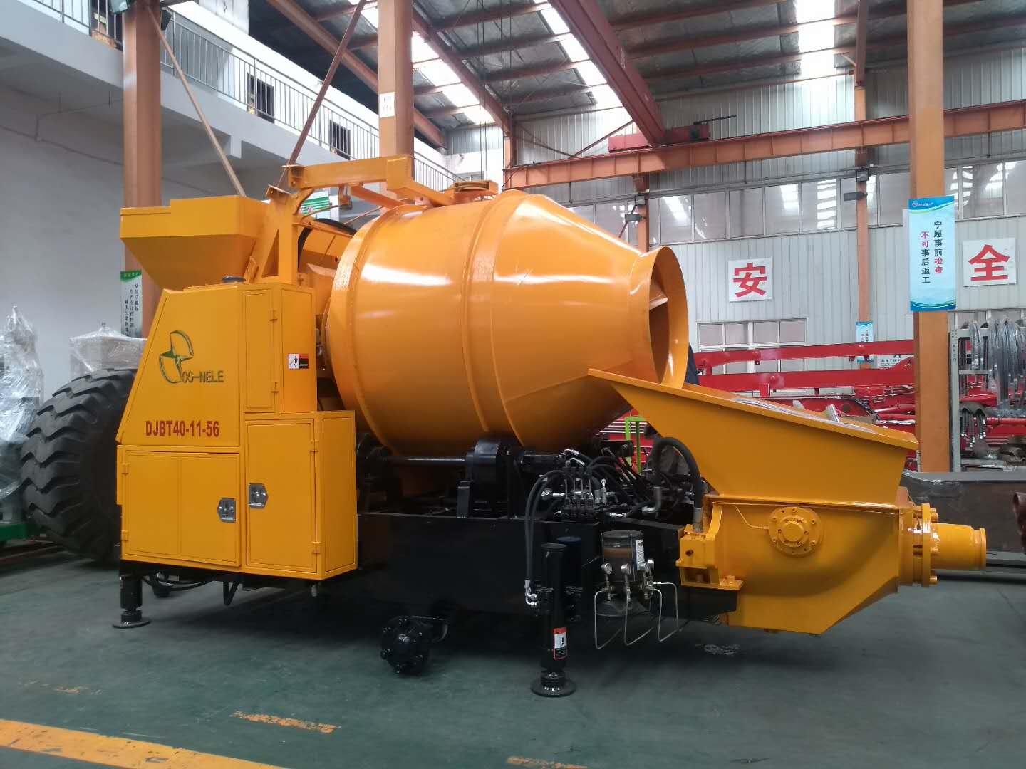 混凝土泵 青科重工 搅拌拖泵 混凝土泵 青科重工 搅拌拖泵