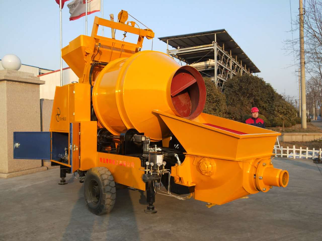 混凝土泵 青科重工 搅拌拖泵 混凝土泵 青科重工 搅拌拖泵