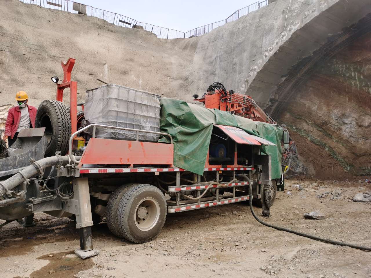 混凝土泵 青科重工 湿喷台车