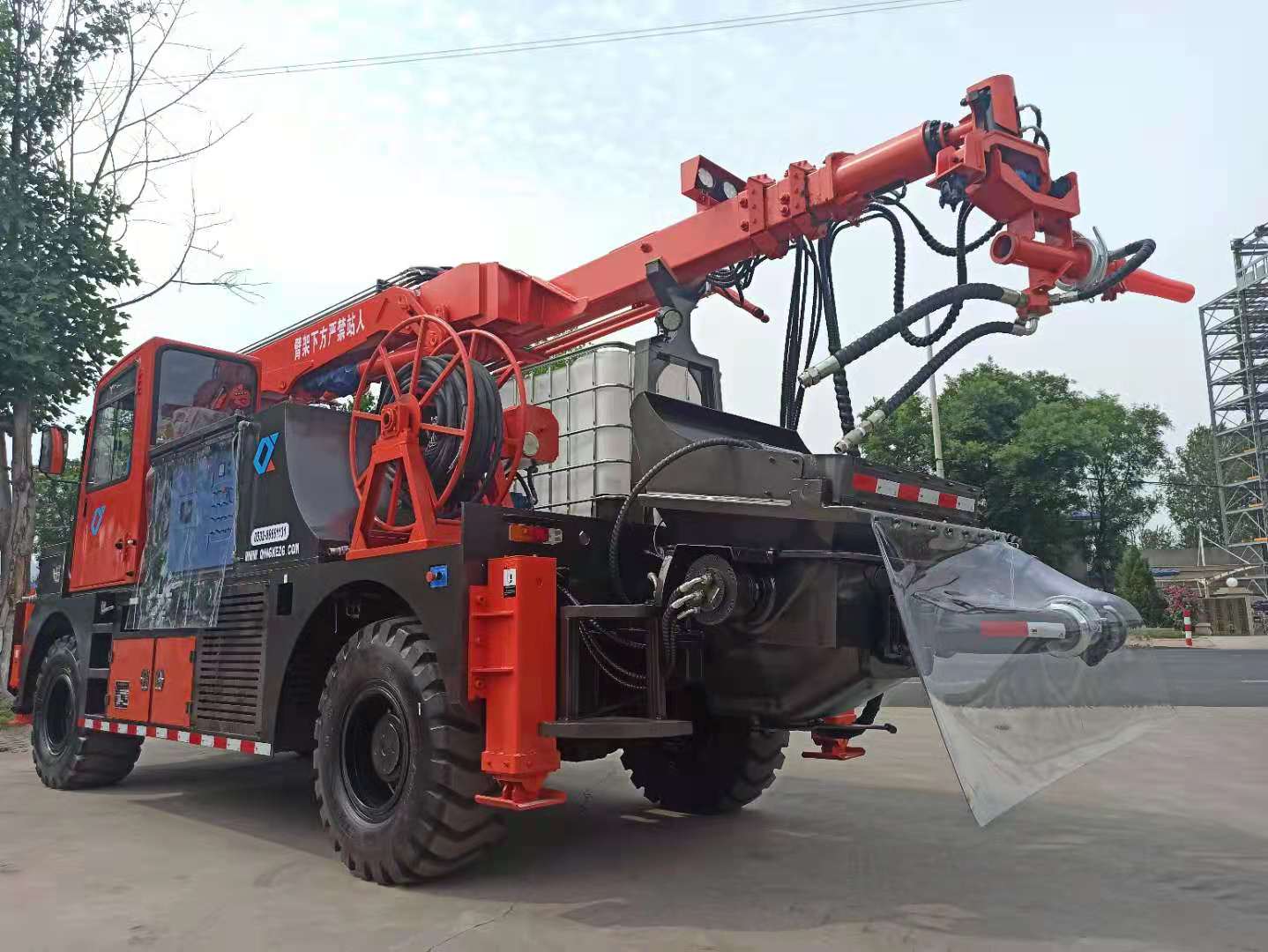 混凝土泵 青科重工 湿喷台车