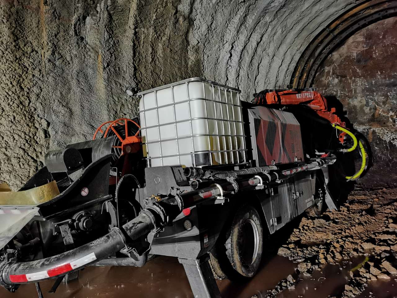 混凝土泵 青科重工 湿喷台车