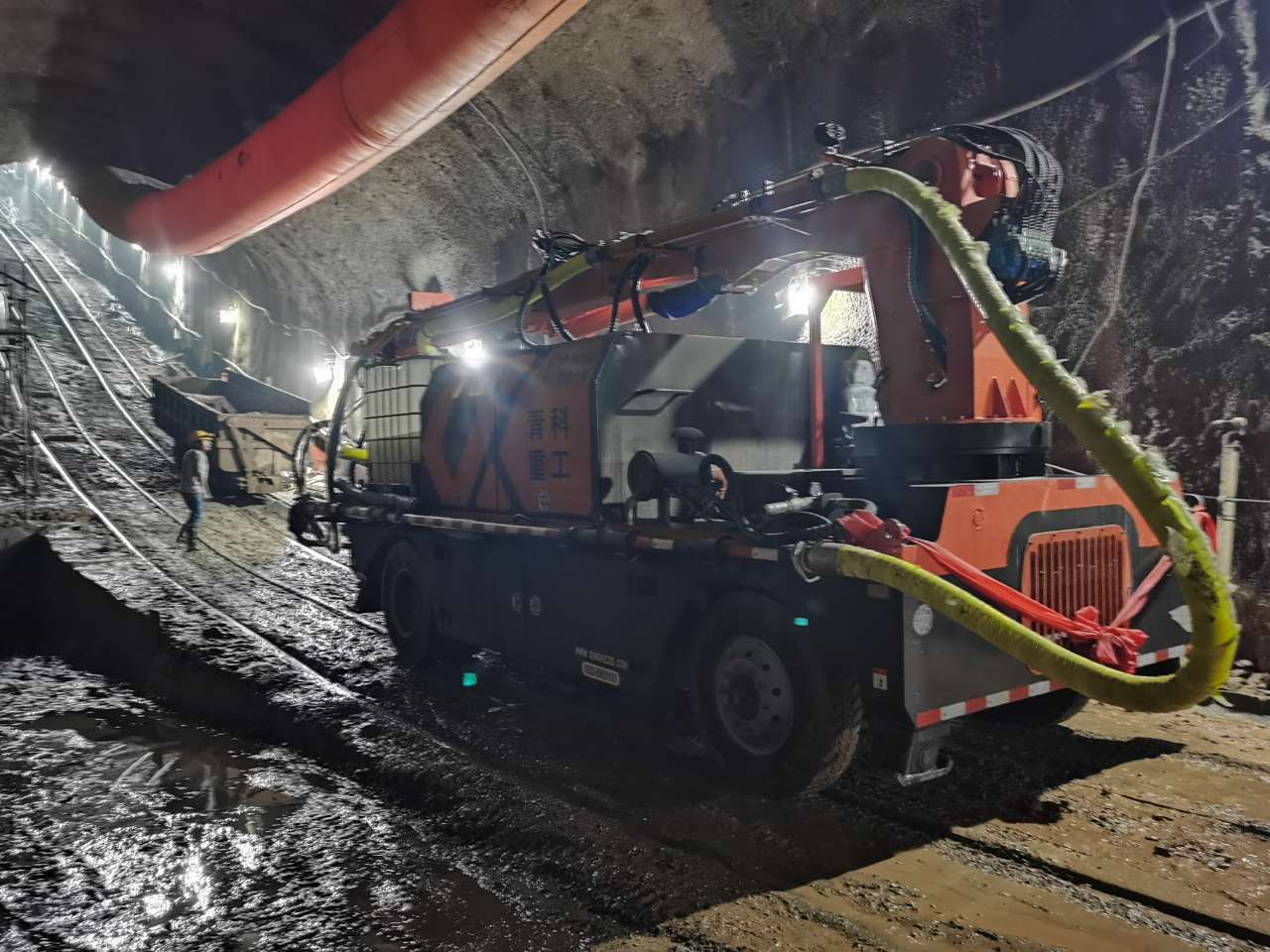 混凝土泵 青科重工 湿喷台车
