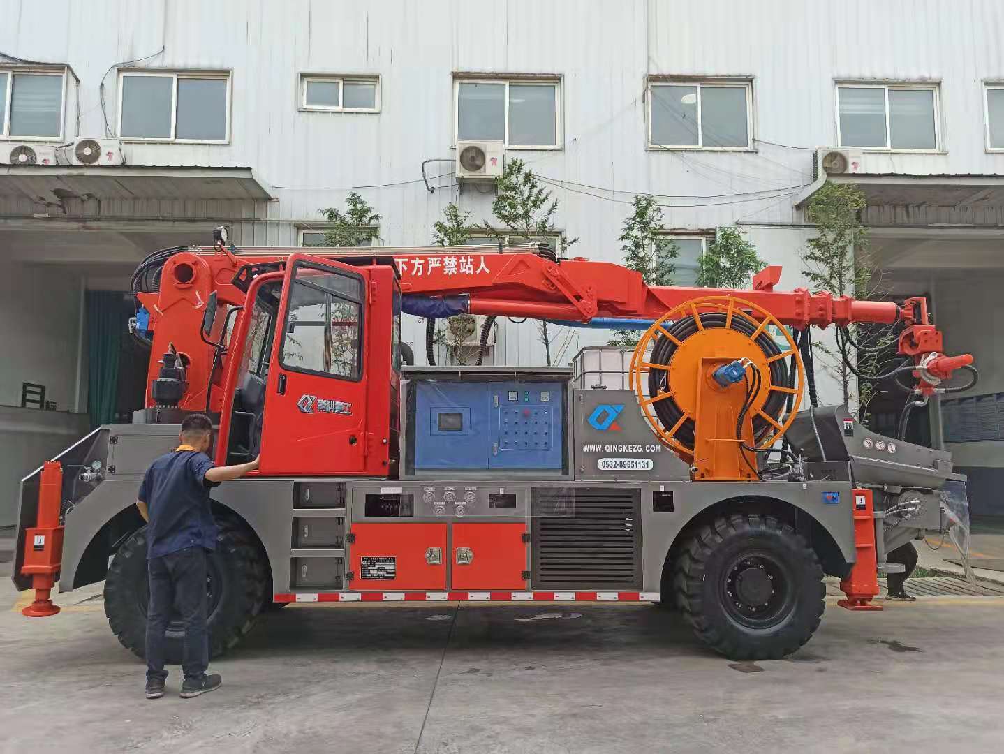 混凝土泵 青科重工 湿喷台车