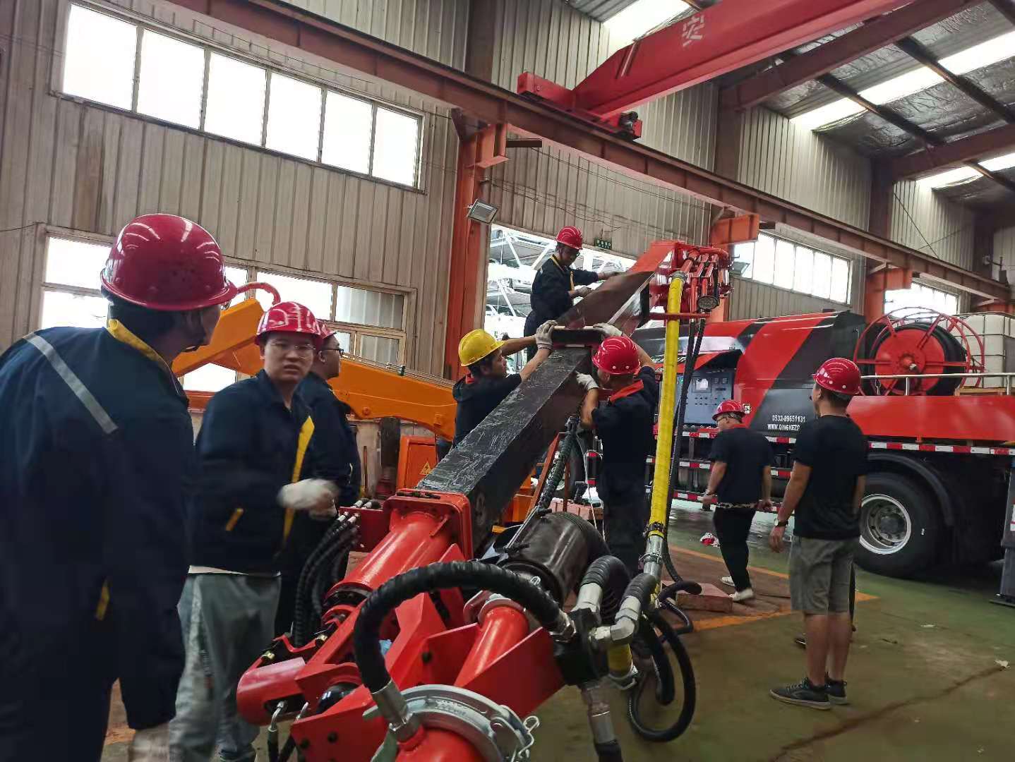 混凝土泵 青科重工 湿喷台车