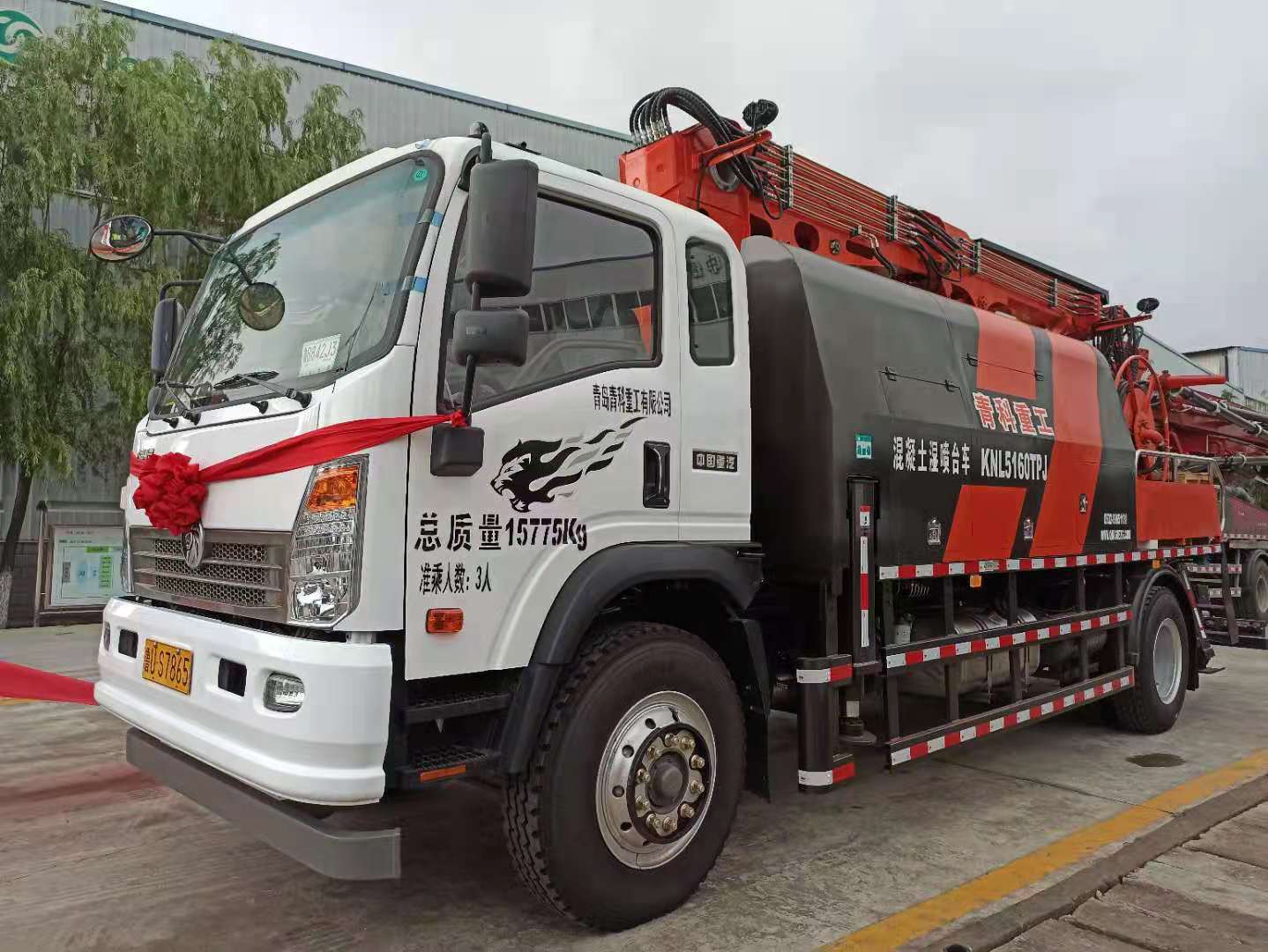 湿喷台车 青科重工 混凝土泵