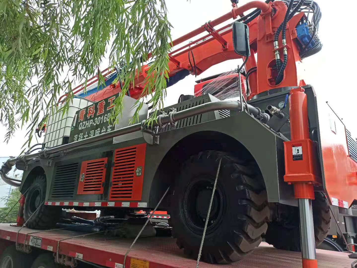 湿喷台车 青科重工 混凝土泵