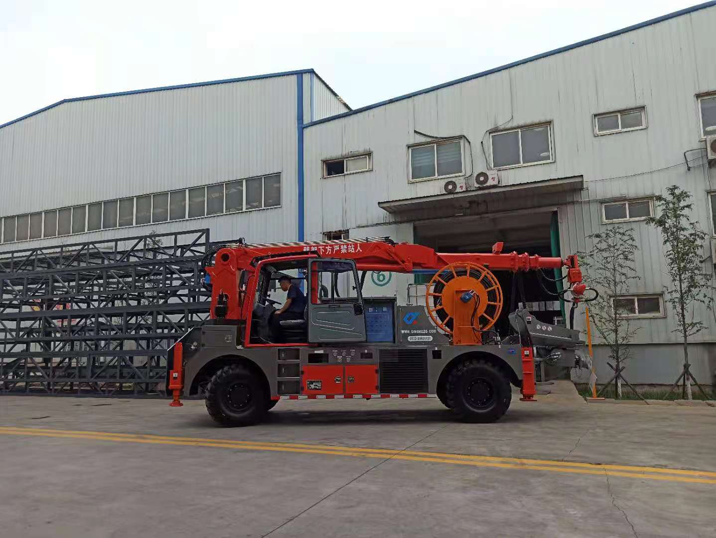 湿喷台车 青科重工 混凝土泵