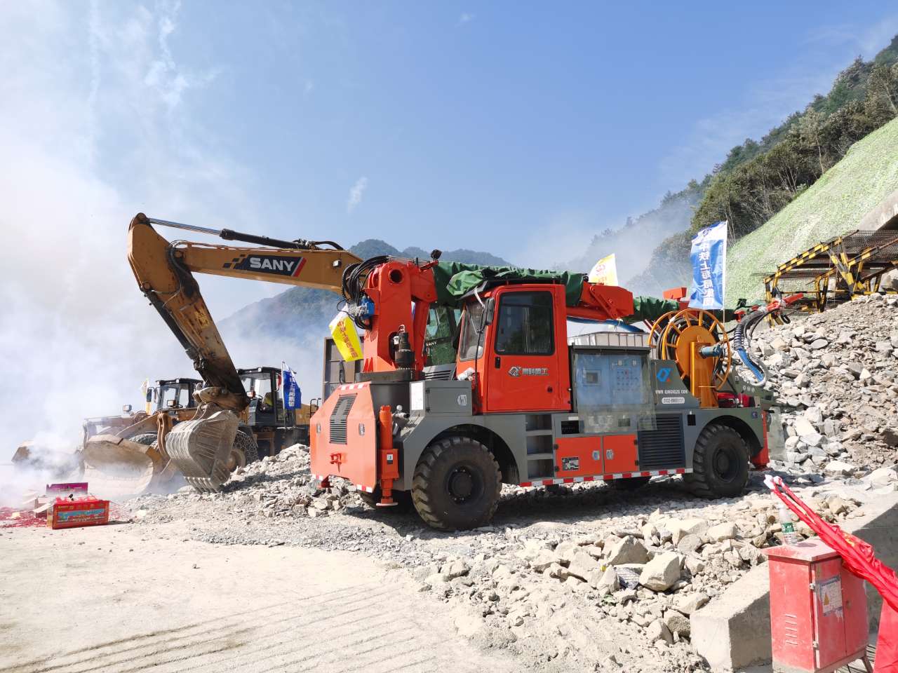 混凝土泵 湿喷台车 青科重工