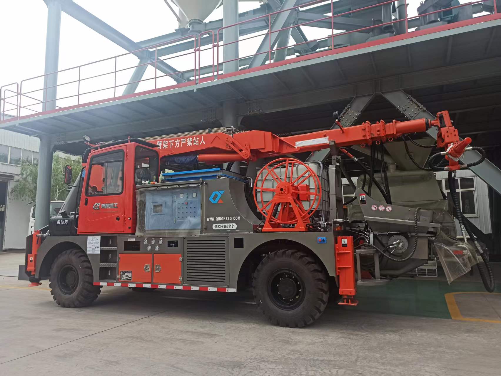 混凝土泵 湿喷台车 湿喷机械手