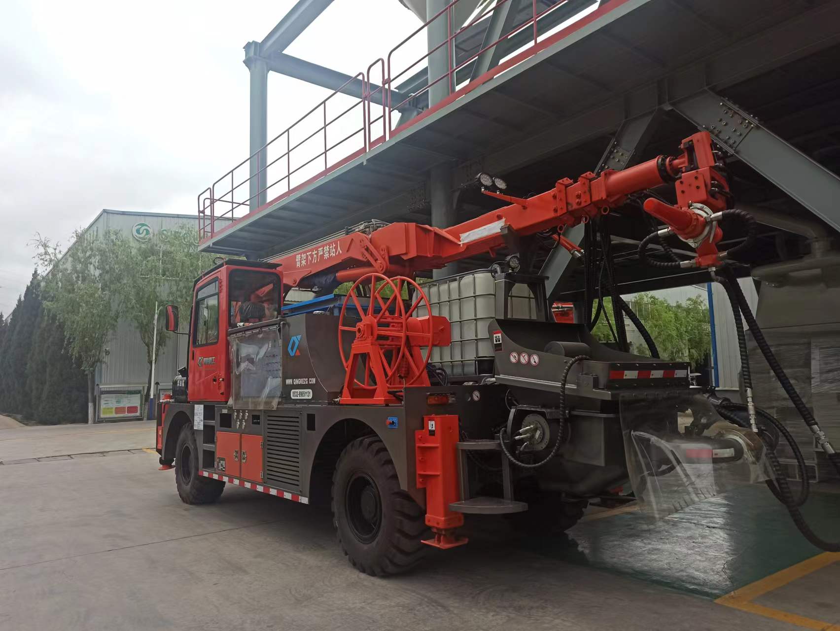 混凝土泵 湿喷台车 湿喷机械手