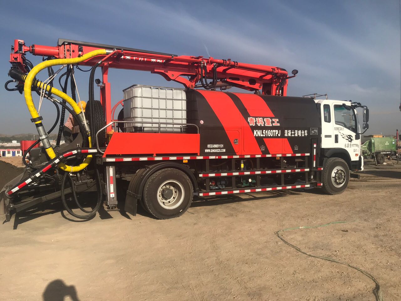 混凝土泵 湿喷台车 湿喷机械手